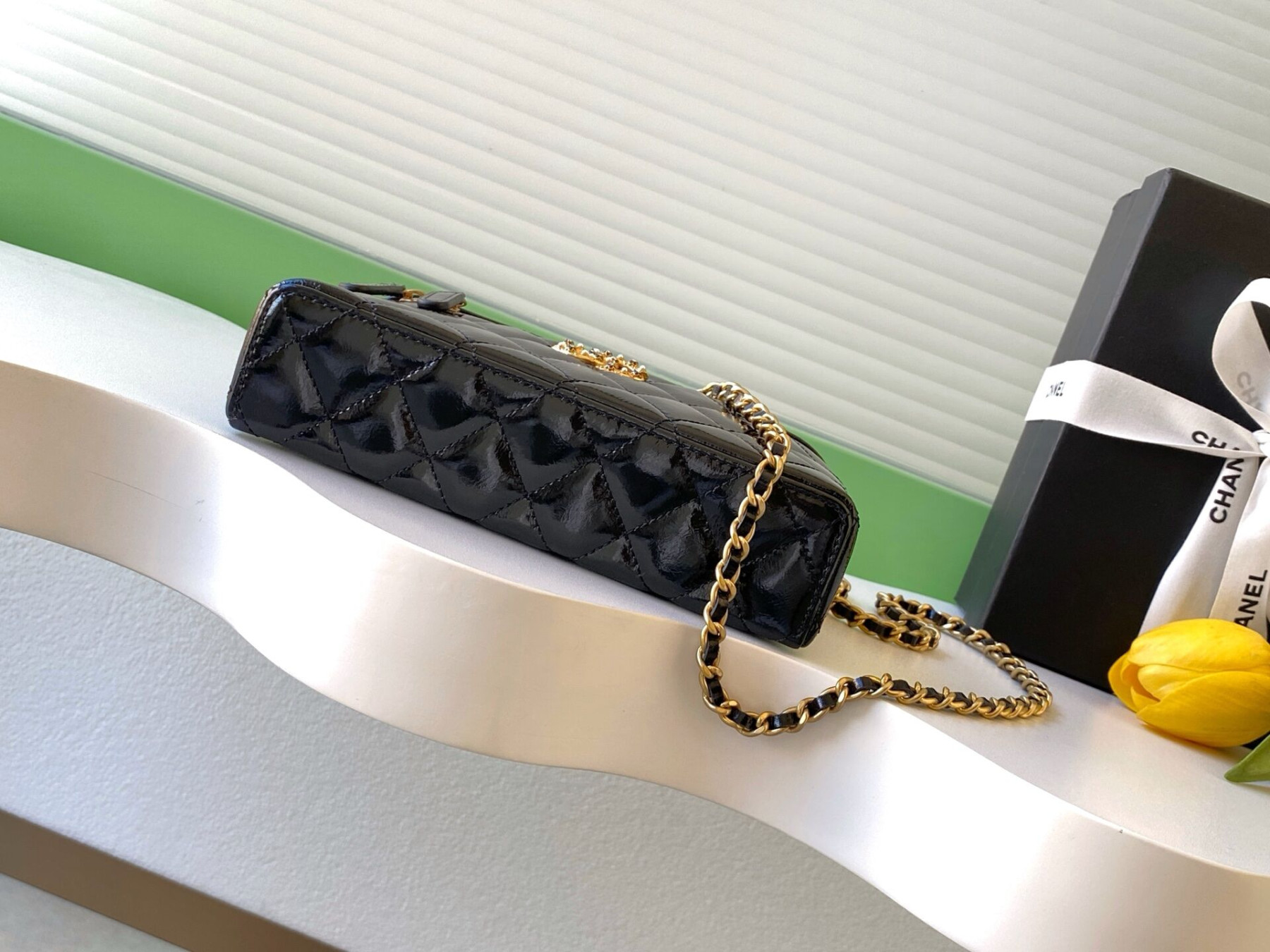 Ch**el Vanity with Chain 17x19x5cm