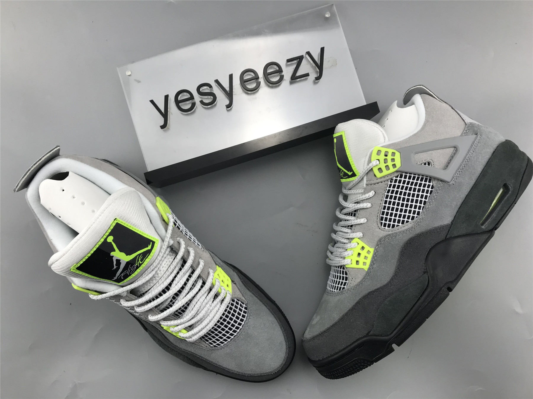 UA AIR JORDAN 4 RETRO LE "NEON 95"