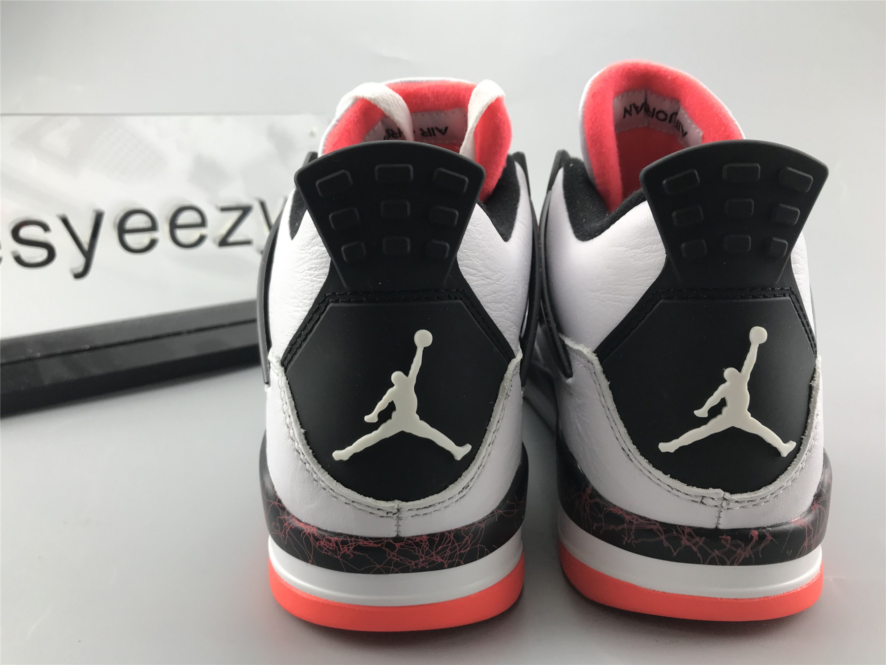 UA AIR JORDAN 4 RETRO "PALE CITRON"