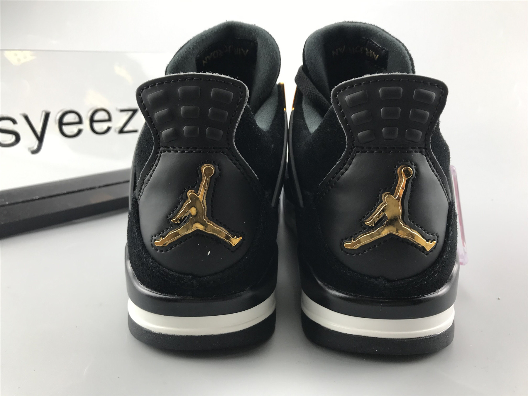 UA AIR JORDAN 4 RETRO "ROYALTY"