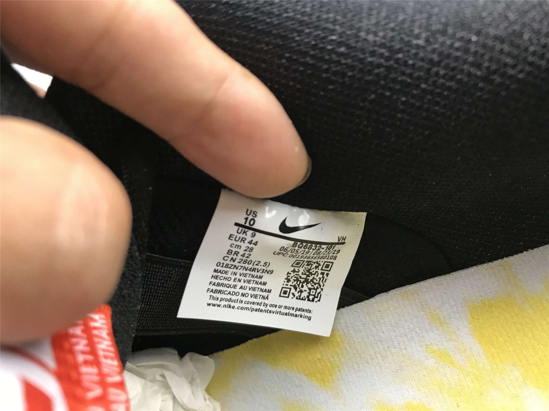 UA NIKE SB DUNK LOW PRO QS "RAYGUN TIE-DYE"