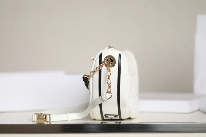 Lambskin Cannage Medium D10r Vibe Hobo Bag White