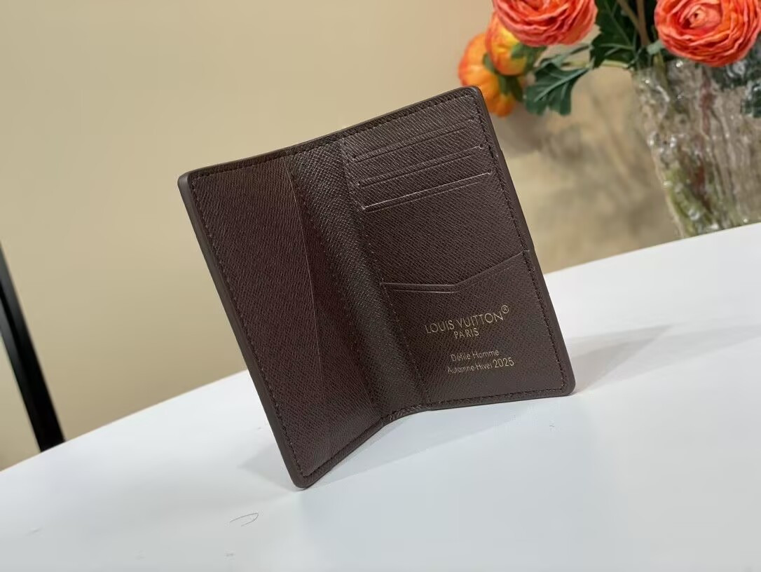 LV Wallet Card Holder N40632