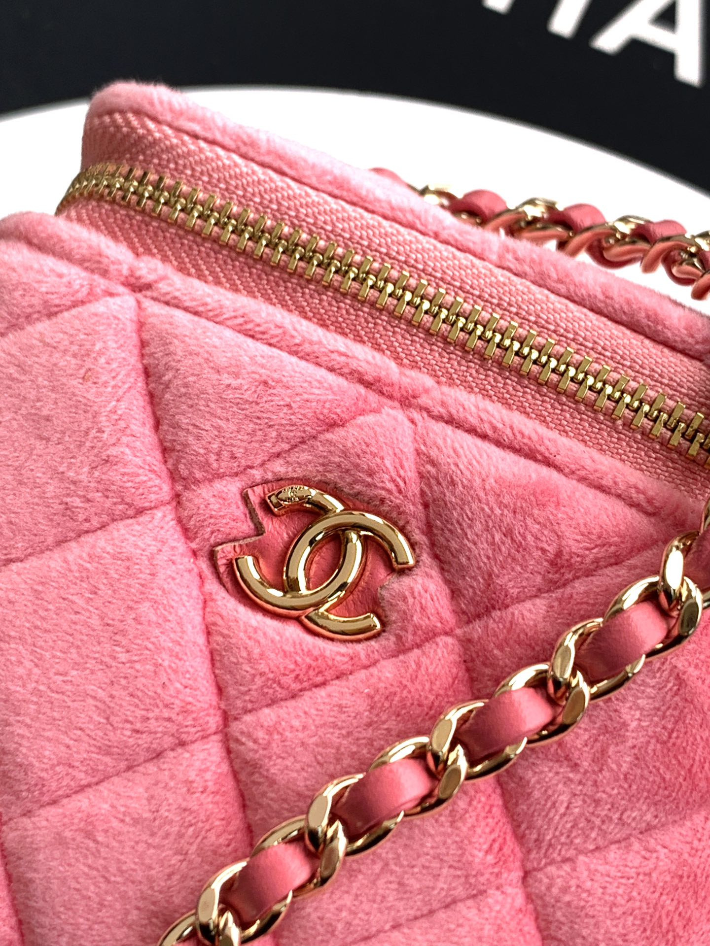 Ch**el Small Vanity with Chain 8.5x11x7cm