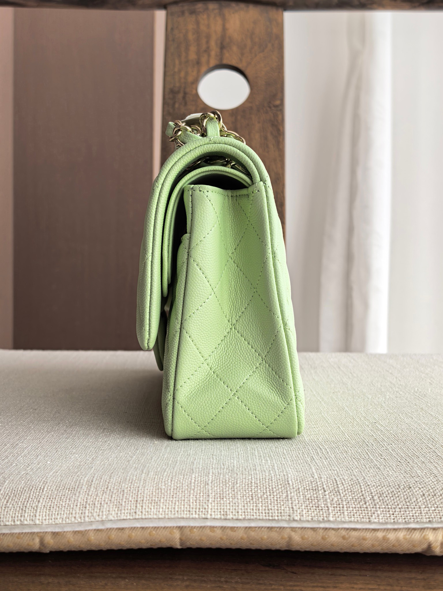 Ch**el Classic Flap Mint Green Bag with Light Gold Hardware A01112 15.5x25.5x6cm