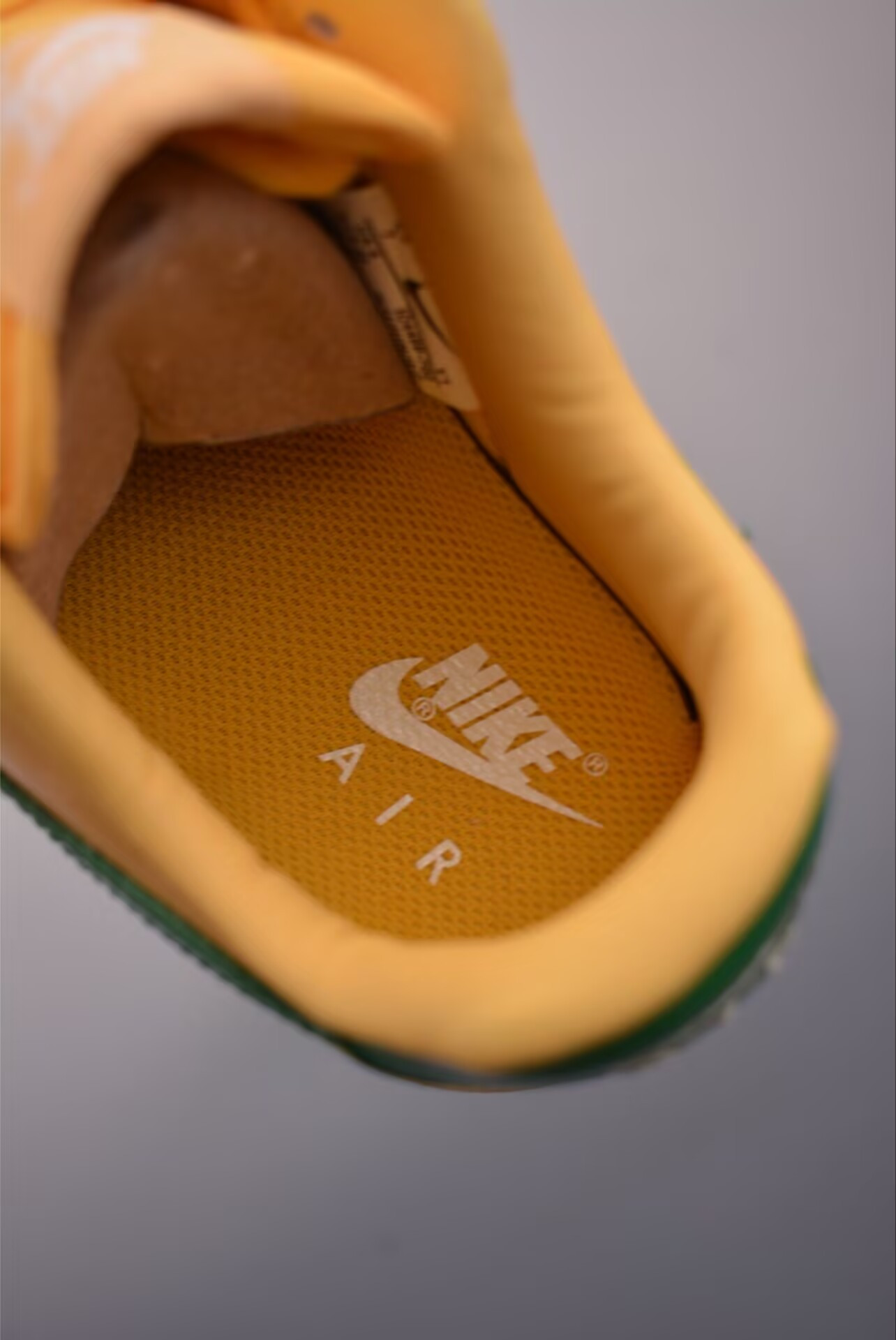 UA Air Force 1 Low