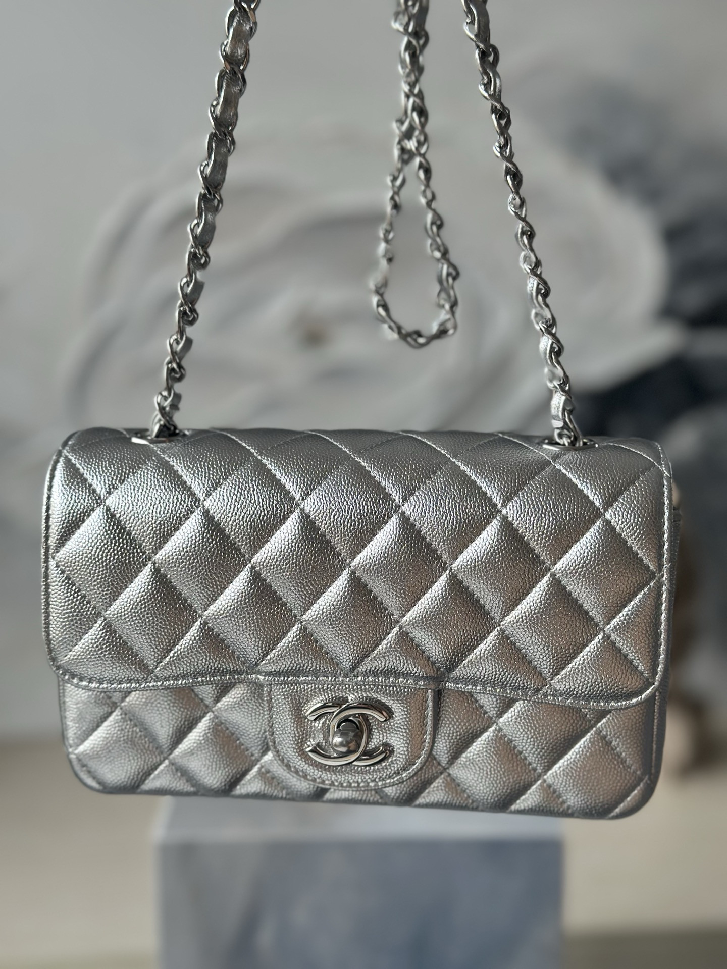 Ch**el Flap Bag Pearlescent Silver AS1116 20x12x6cm