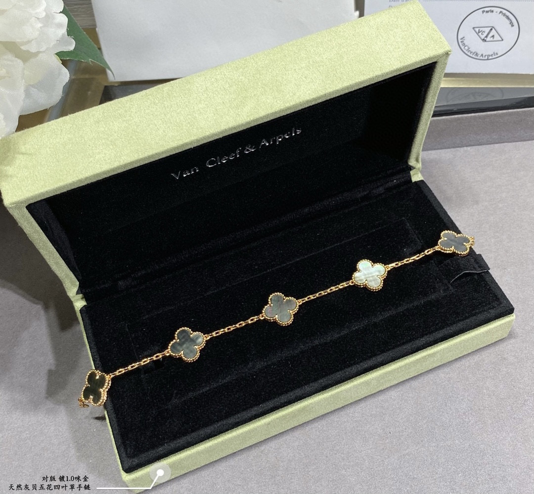 V*n Cl**f & Arpels Natural Gray Mother-of-Pearl Alhambra Bracelet