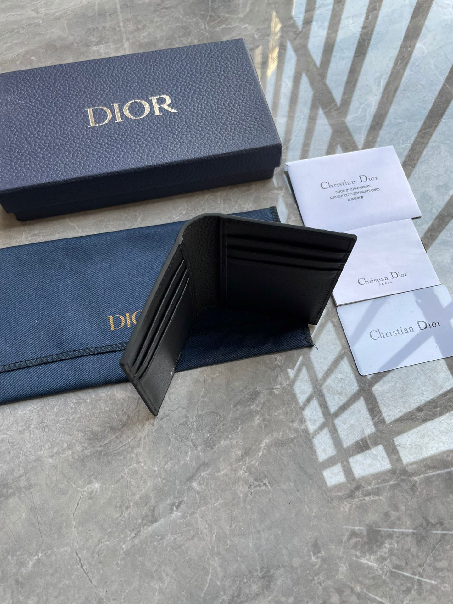 D10r Card Holder