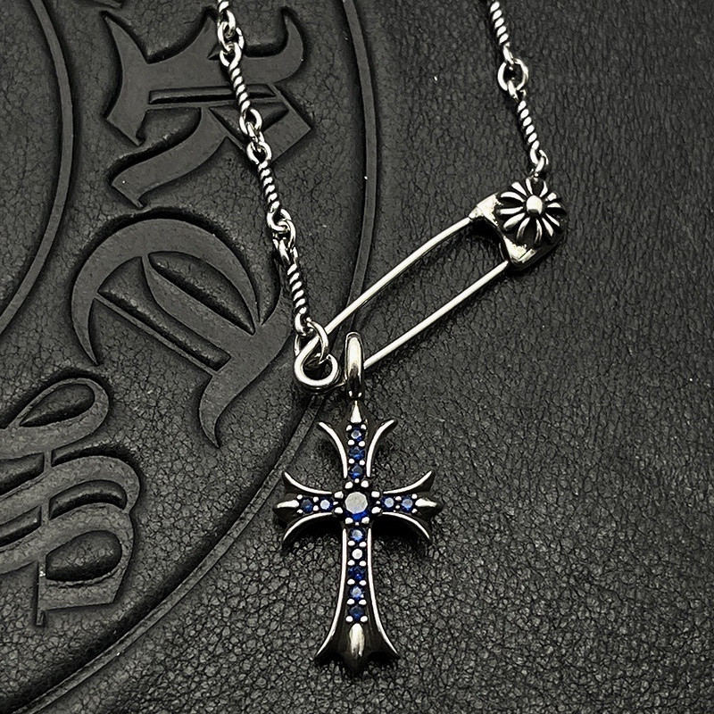 Ch*0me He**ts Twisted Cross Pin Necklace (Chain length 45+5cm)