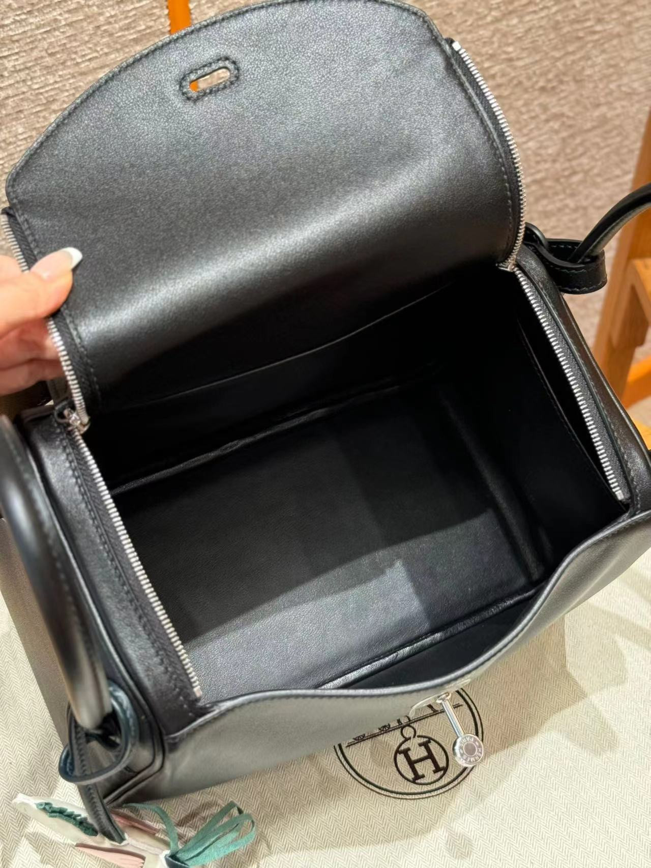 H**me5 Lindy 26cm(Customized 15-20 days production time)