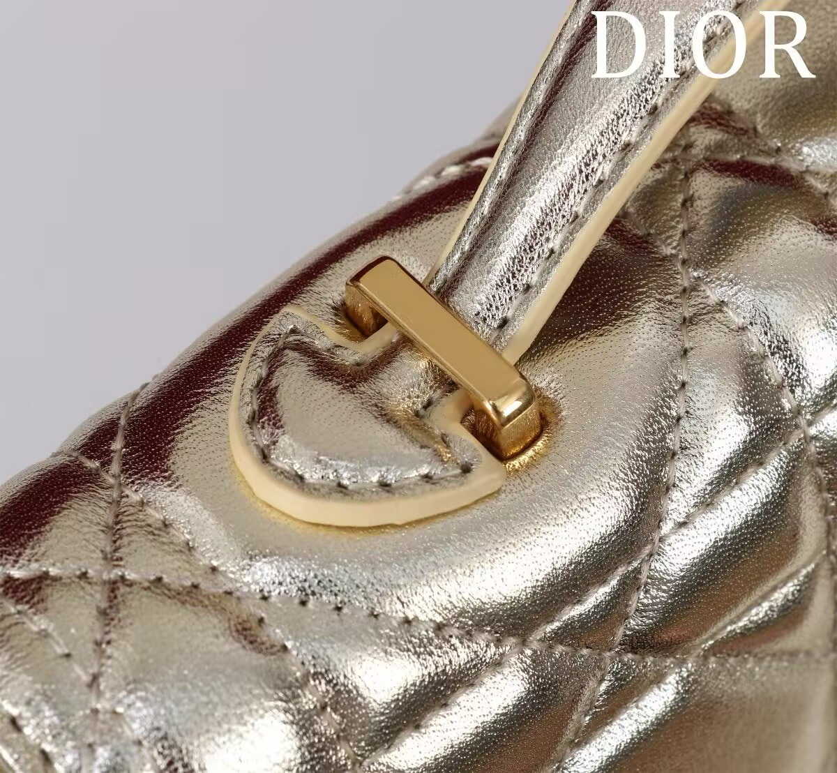 D10r Miss Caro Top Handle Pouch 24 x 11 x 5 cm