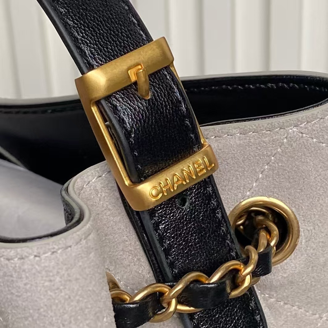 Ch**el Small Shopping Bag AS5634 24x36x14cm