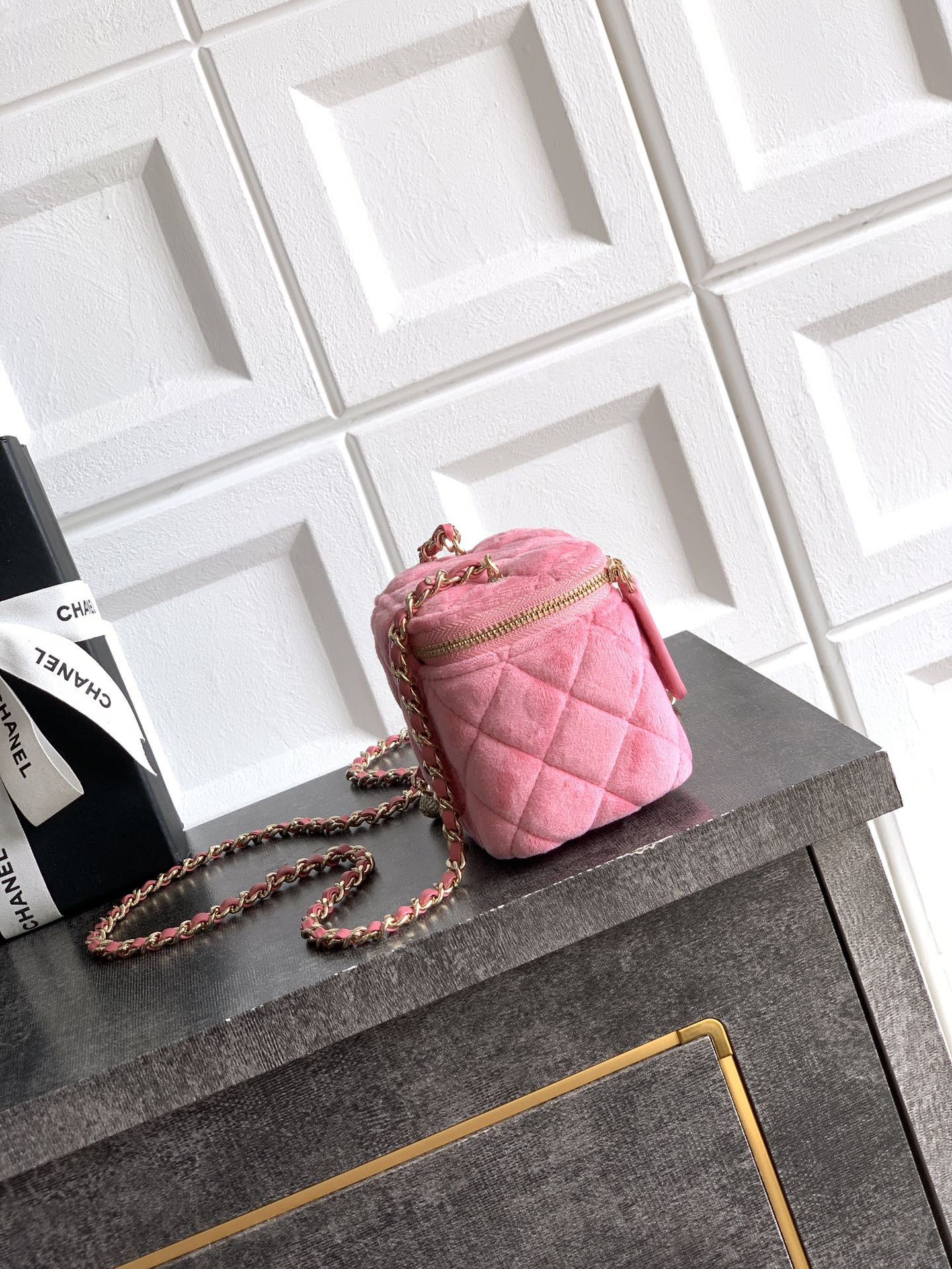 Ch**el Small Vanity with Chain 8.5x11x7cm