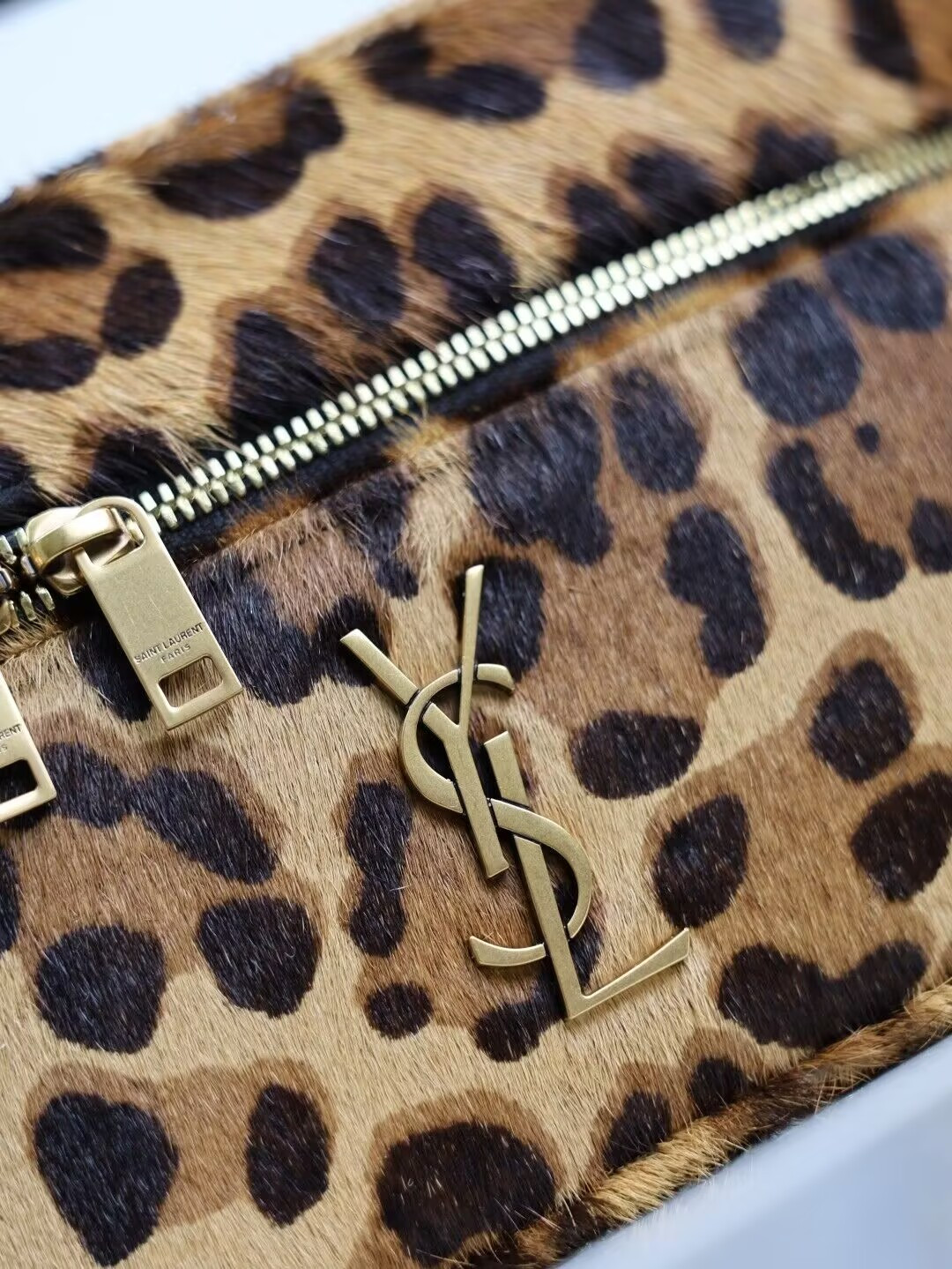 Y51 Leopard-print Mini Bag 18x11x6.5cm