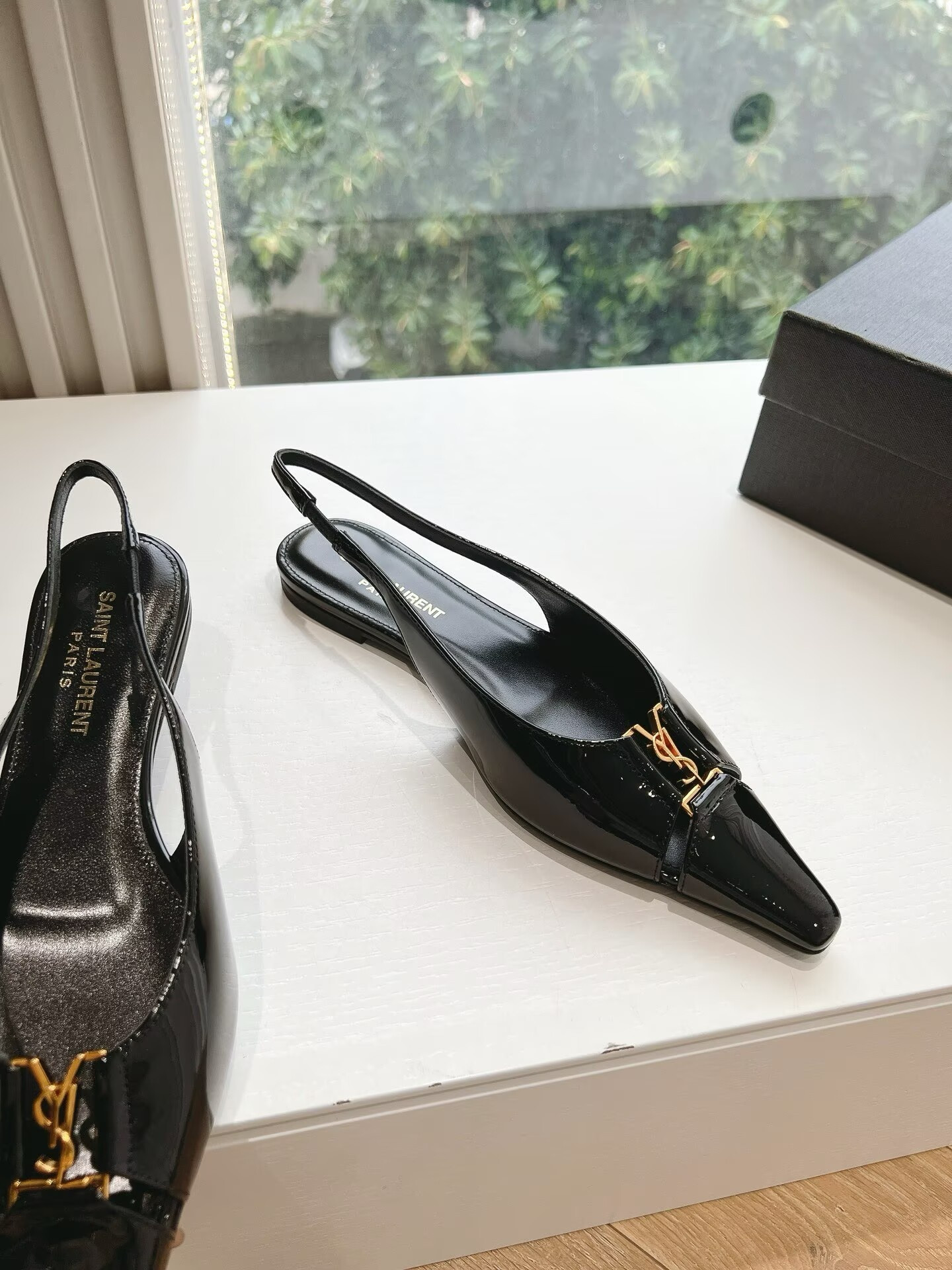 UA Y51 Sa1nt Lau*nt Slingback