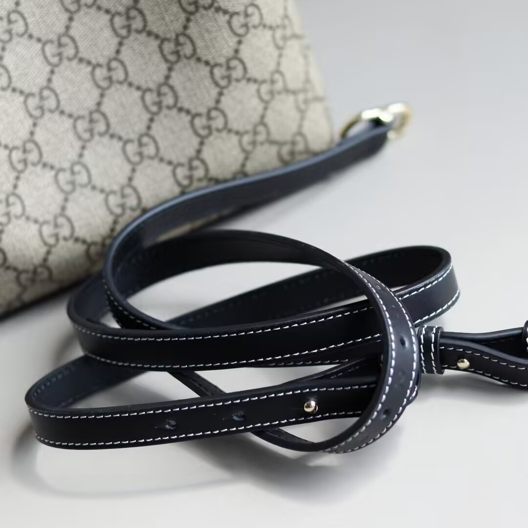 Gucci GG Emblem Small Bucket Bag 19x18x11cm