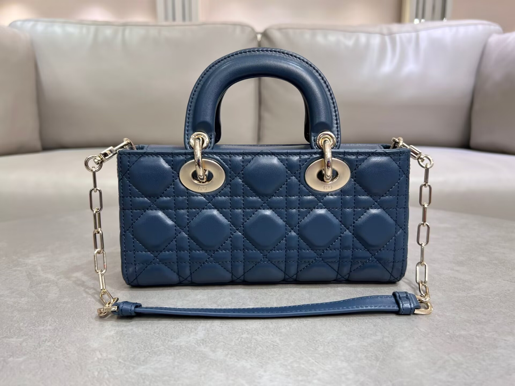 D10r SAMLL D-JOY BAG 22.5 x 6 x 11.5CM