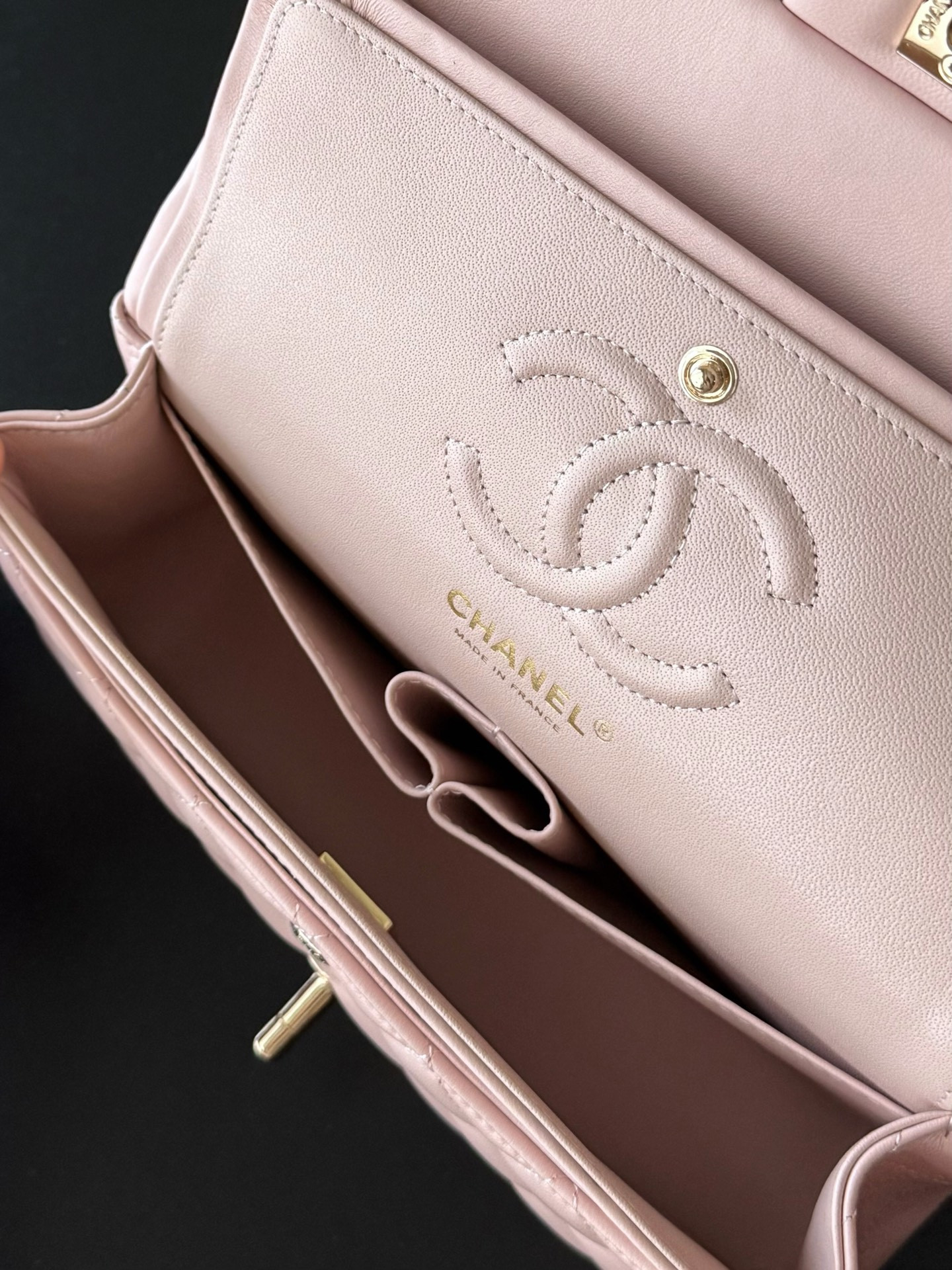 Ch**el Small Classic Bag 23x6.5x14cm