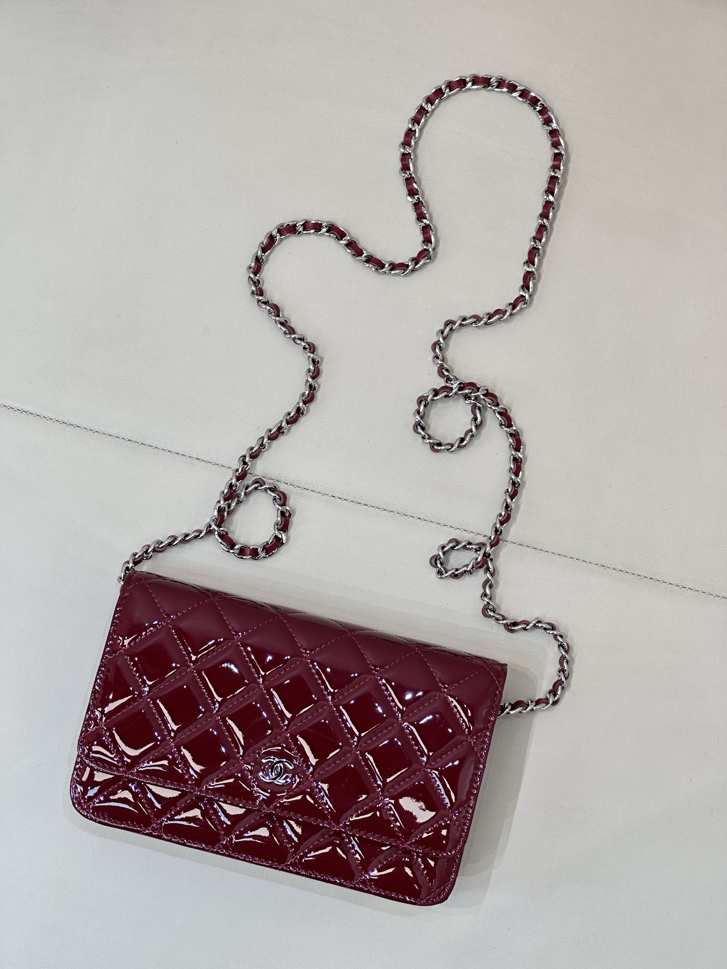 Ch**el woc classic wallet on chain 13x19cm