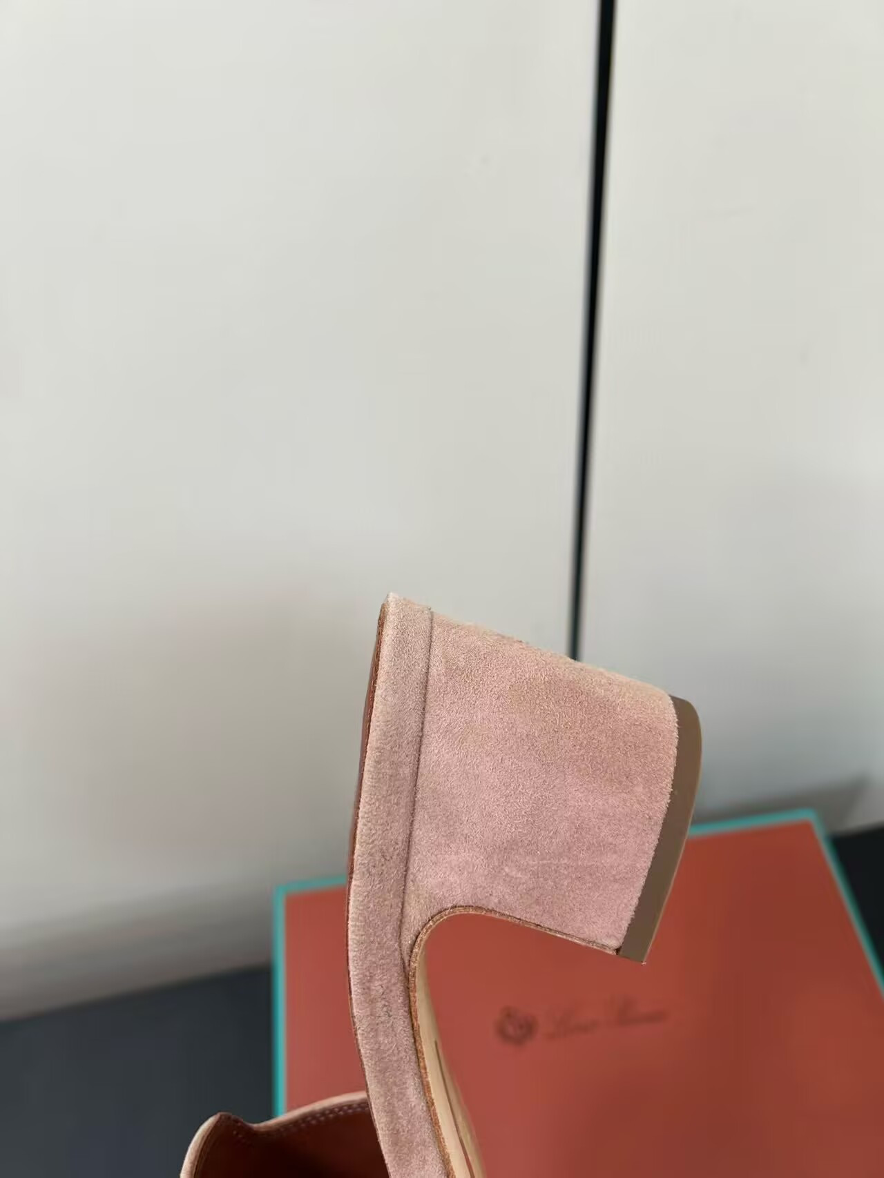 UA L0r0 P1ana Summer Charms Sandal