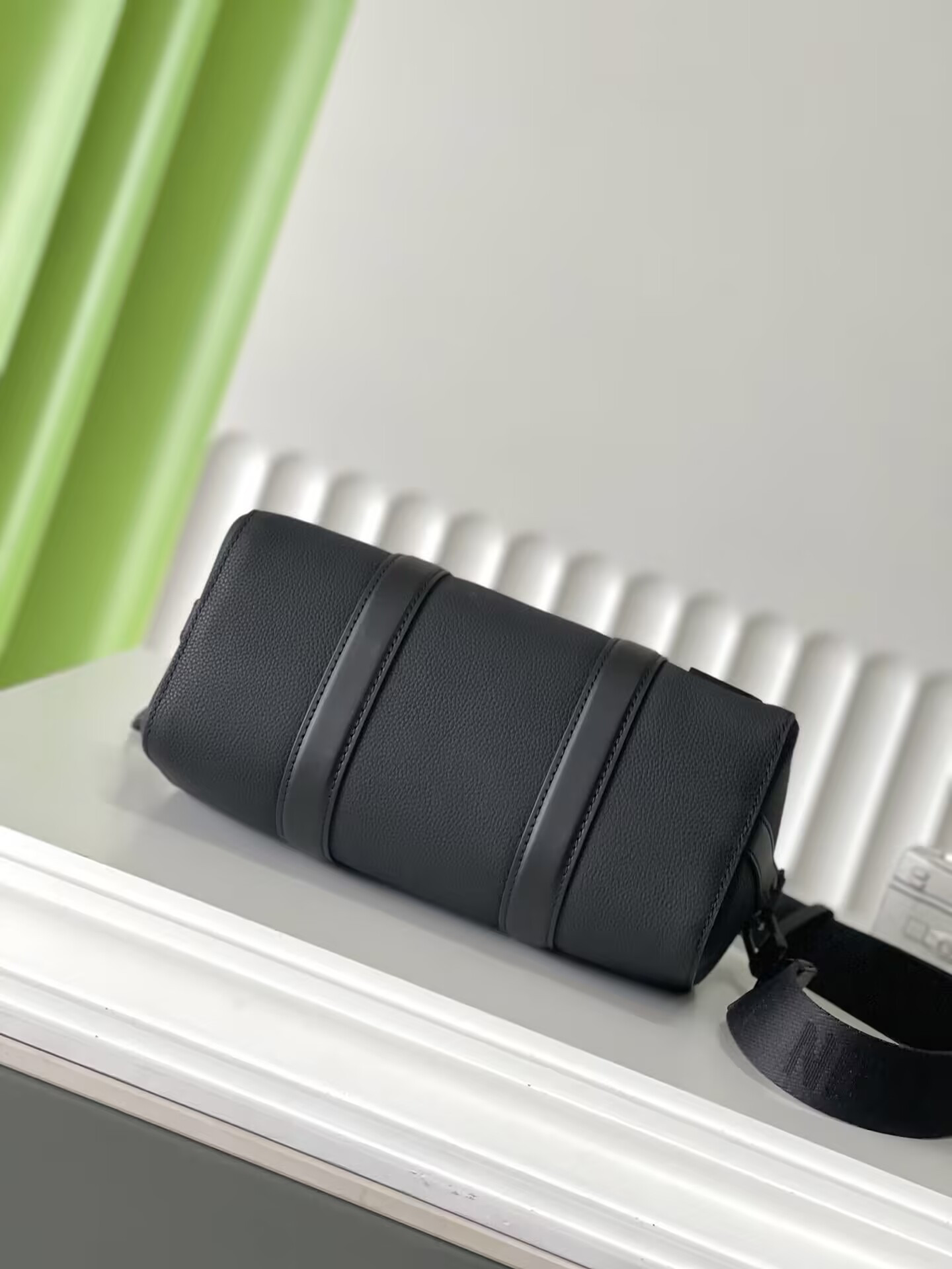 LV City Keepall M59255 27x17x13cm