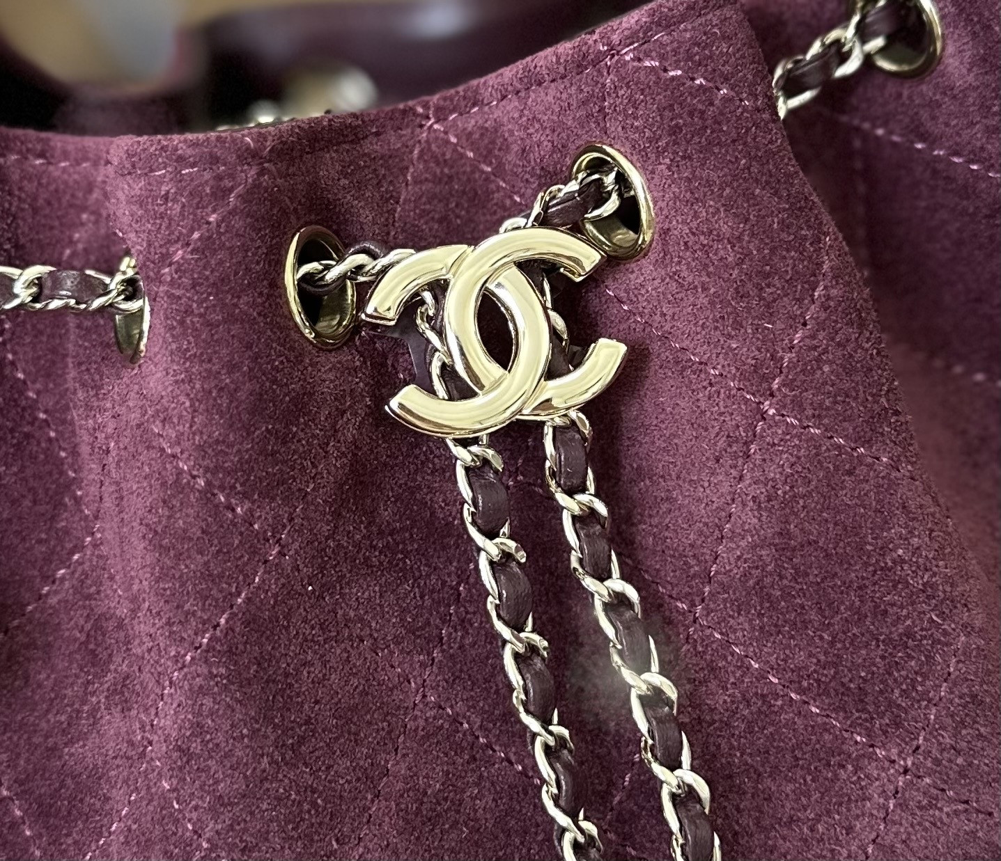 Ch**el 25C Bucket Bag AS5631 20x22x12.5cm