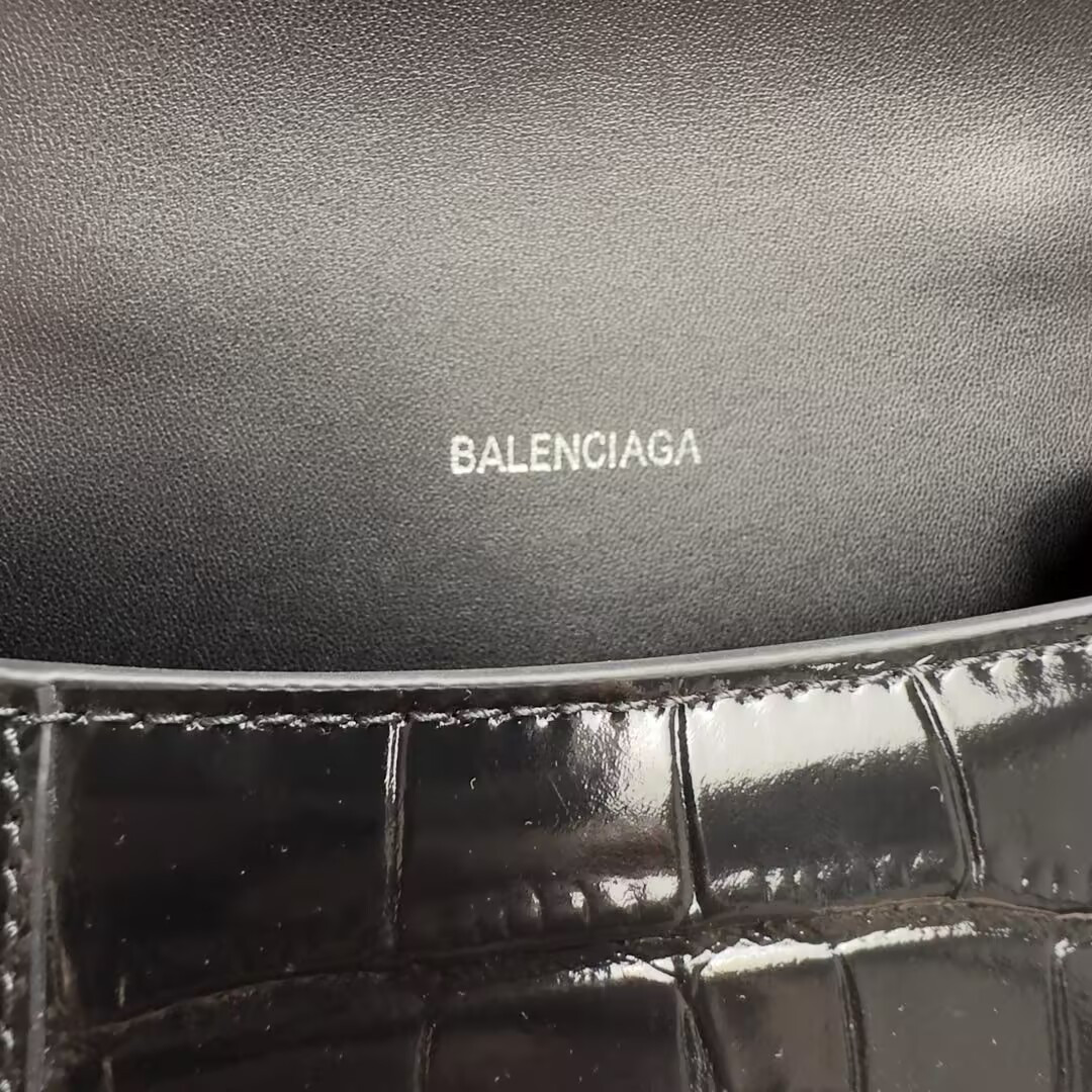 Ba1en*iaga women
