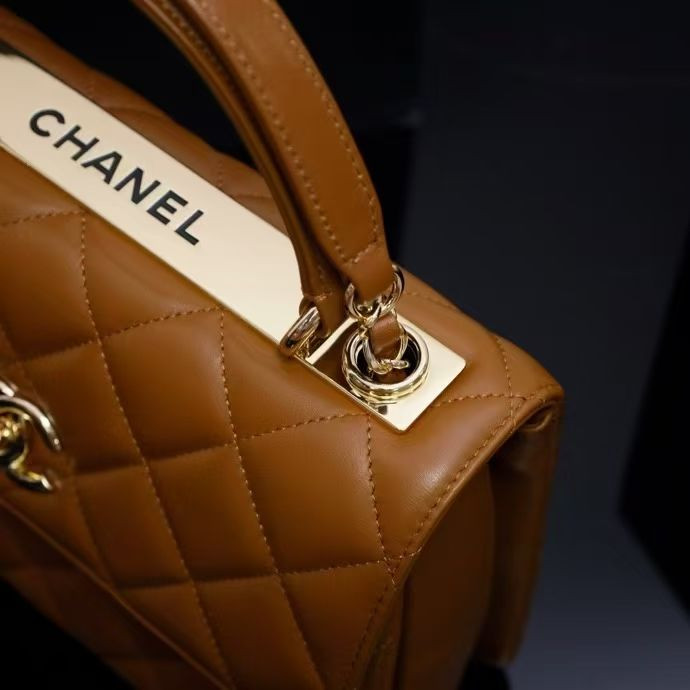 Ch**el flap bag with top handle 17x25x12cm