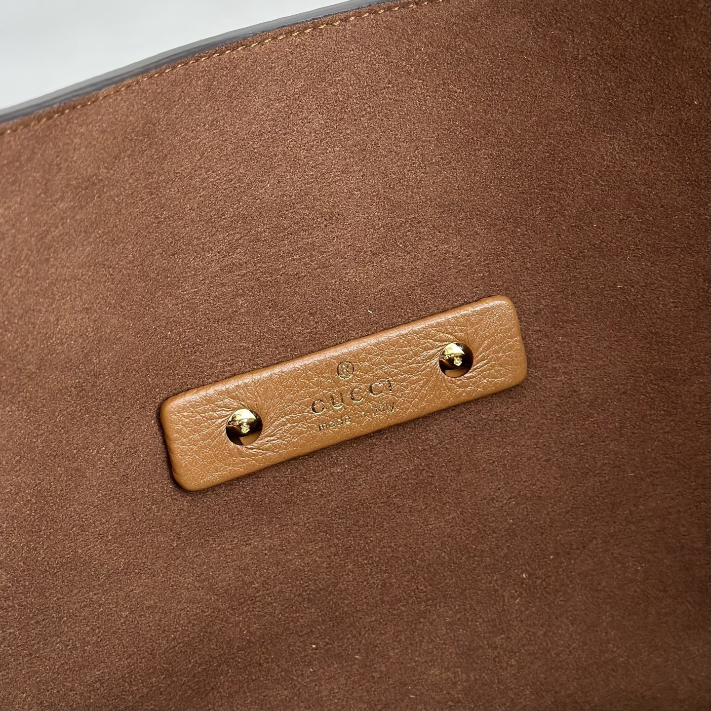 Gvc*1 Softbit Maxi Shoulder Bag Brown Leather 46x26x16cm