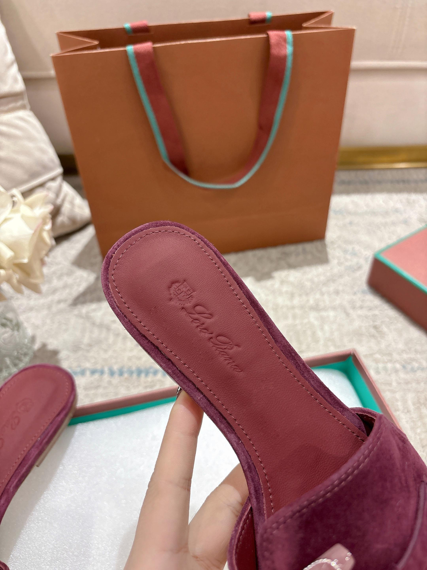 UA L0r0 P1ana Summer Charms Sandal