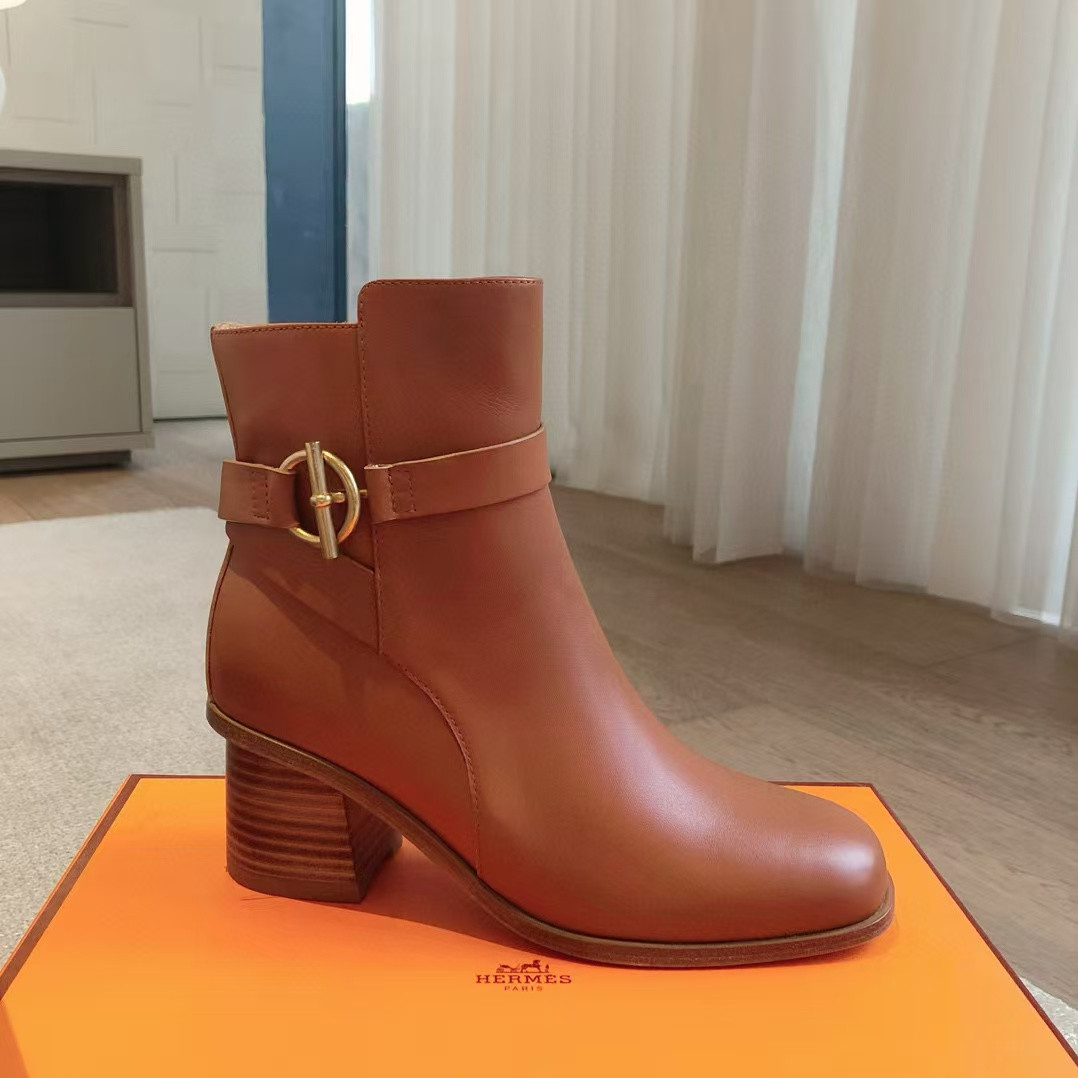 UA H**me5 Jill 60 ankle boots