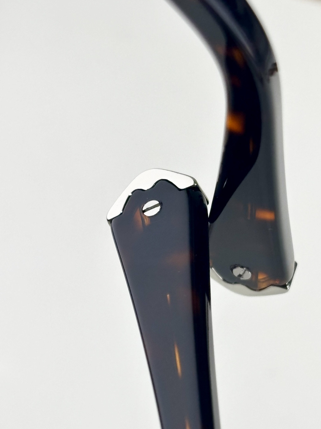Ca*t1er photo chromic glasses ct0539s 49-22-145