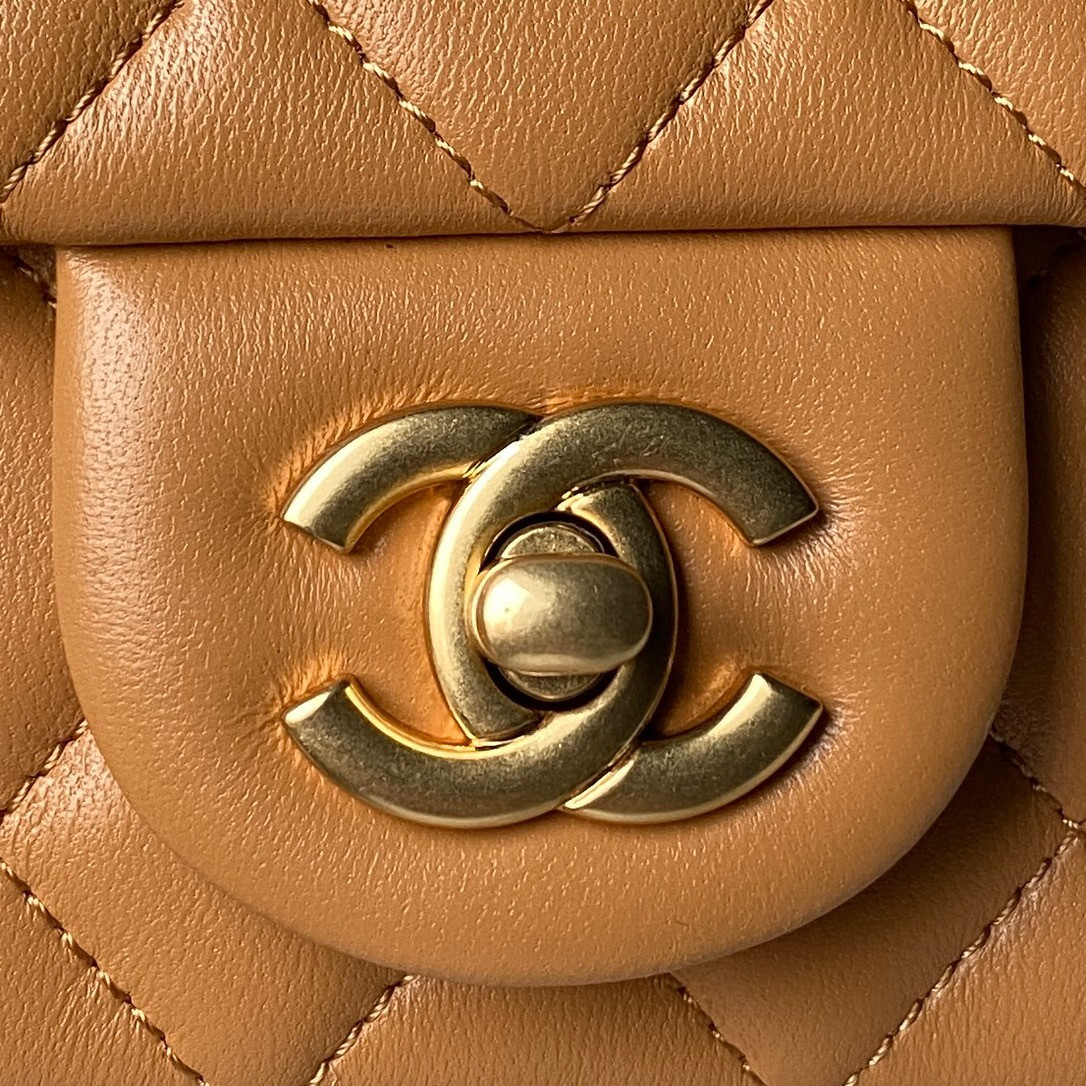 Ch**el MINI FLAP BAG 12×20×6 cm