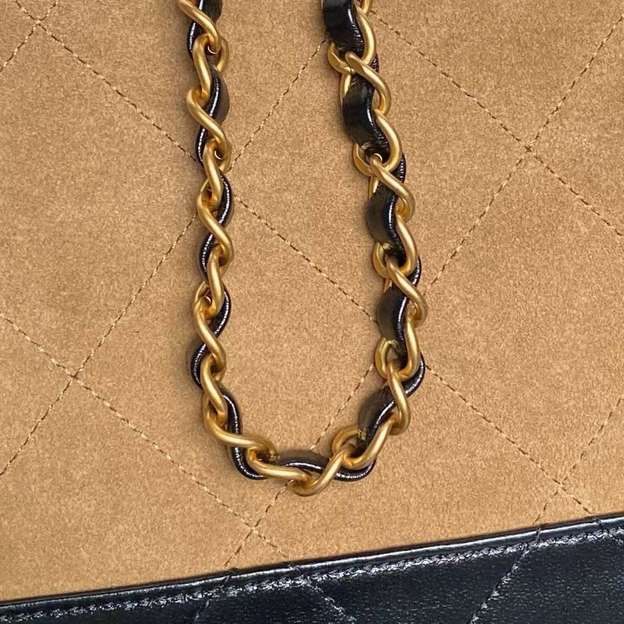 Ch**el Large Flap Bag with Top Handle AS5637 18x29x8cm