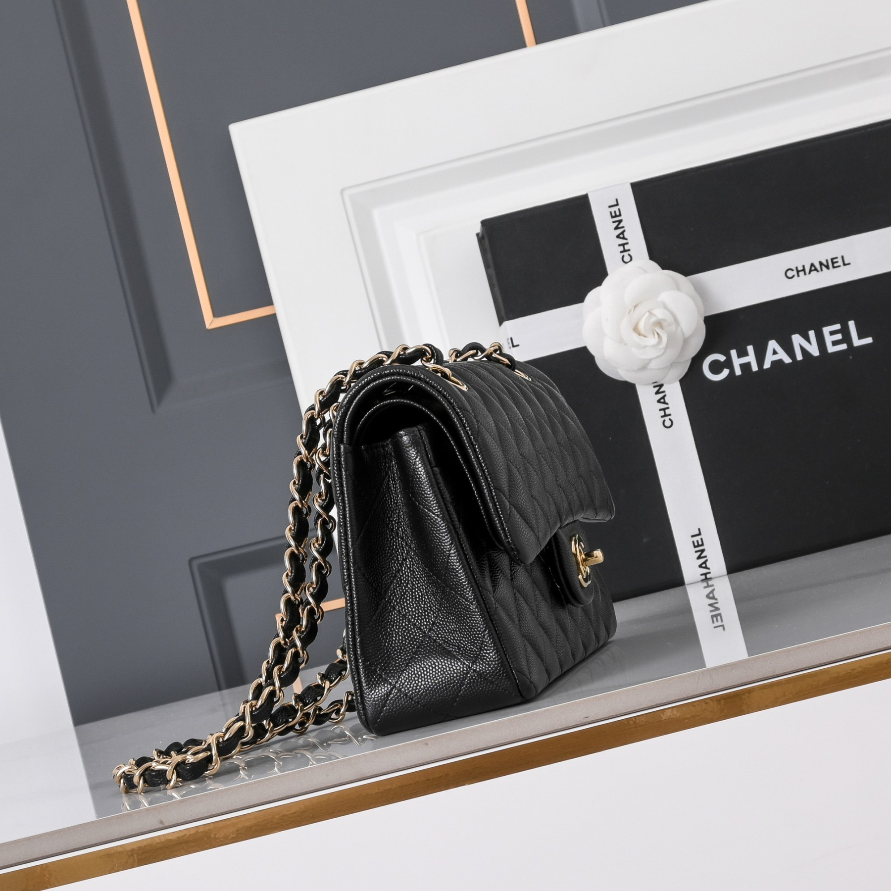 Ch**el Classic Flap handbag in caviar leather A01113 23x14.5x6cm