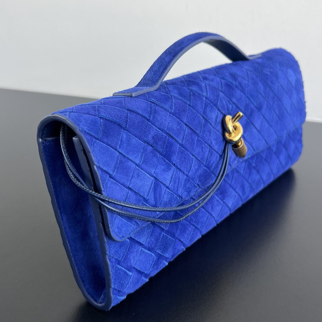 BOTTEGA VENETA Long Clutch Andiamo With Handle Fondant 31x13x3cm