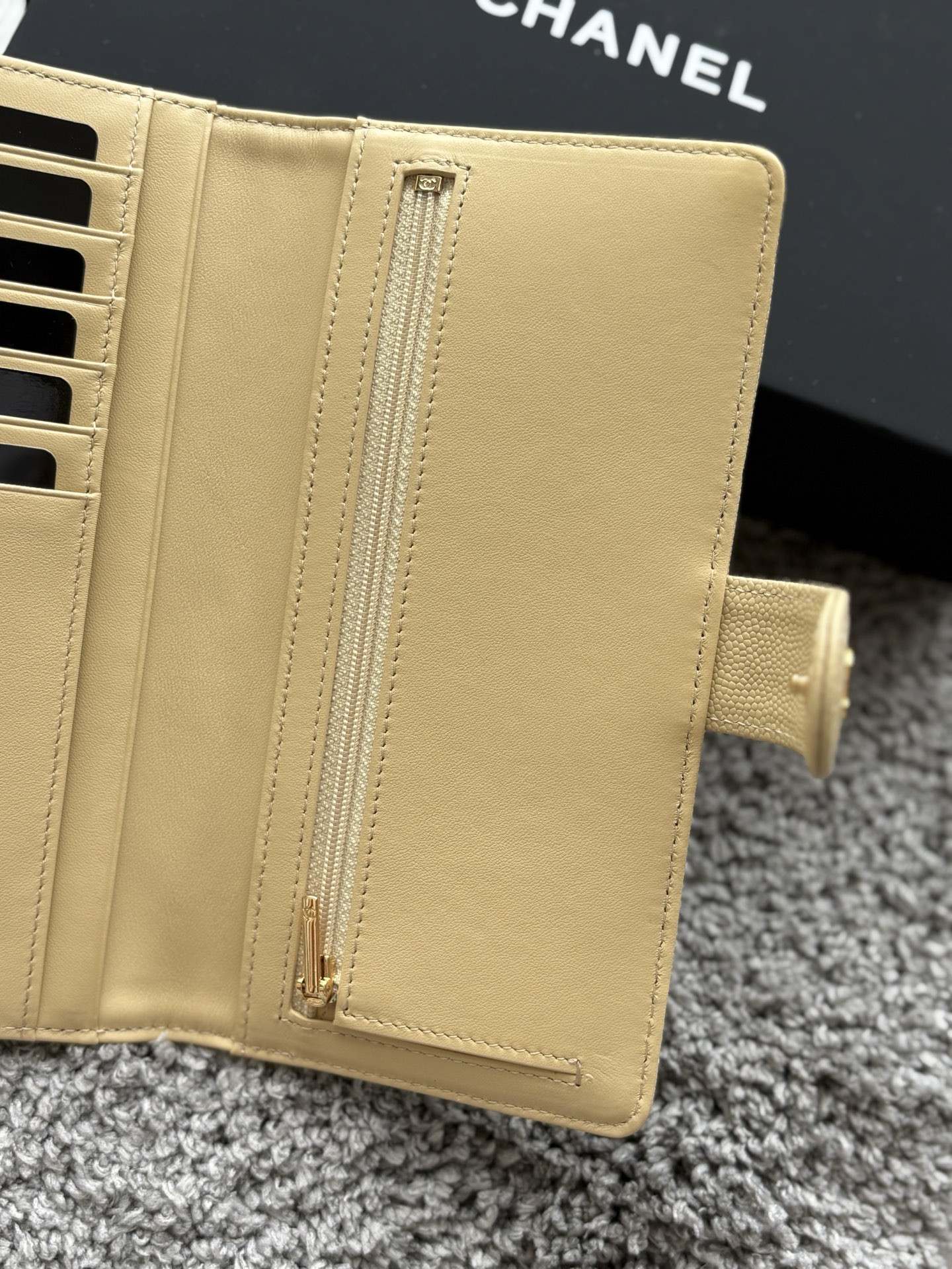 Ch**el Passport Holder A96067 19x10x3cm