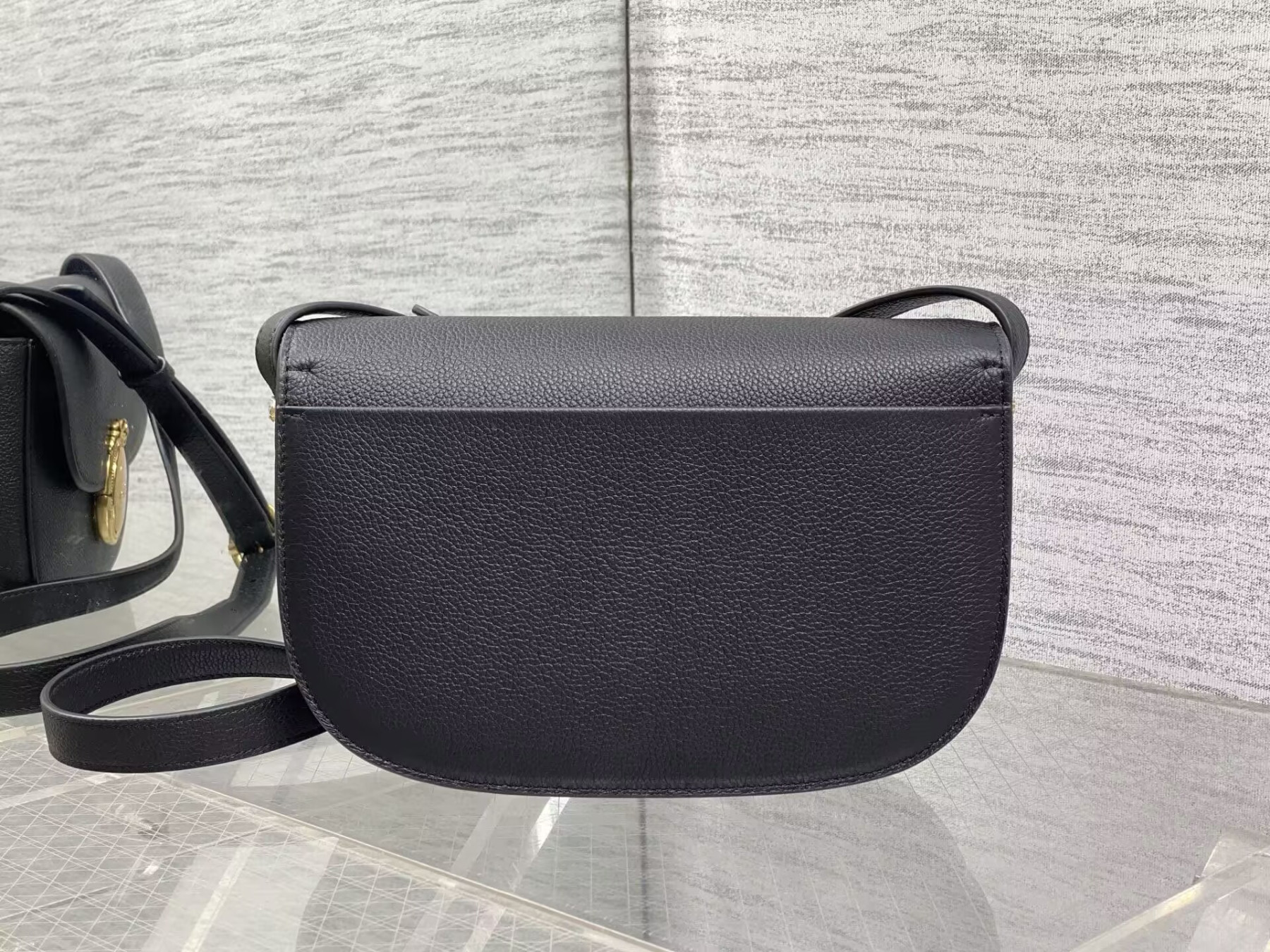D10r medium médaillon flap bag 23x16x6.5cm