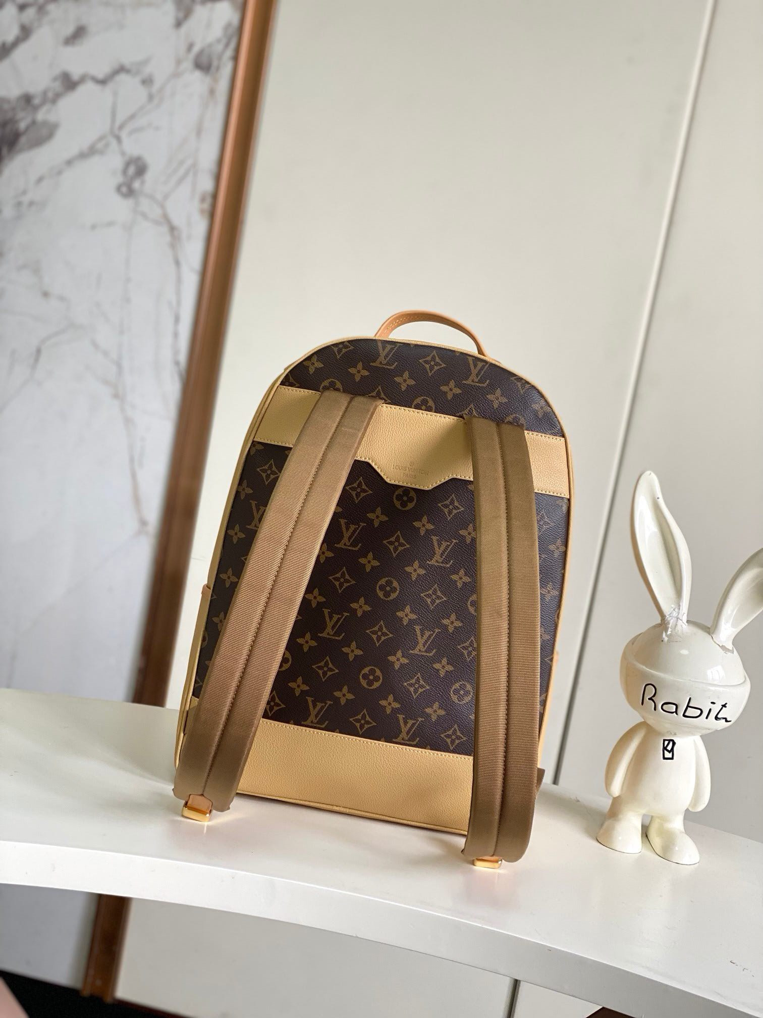 LV Outdoor Backpack M12624 44x19x31cm