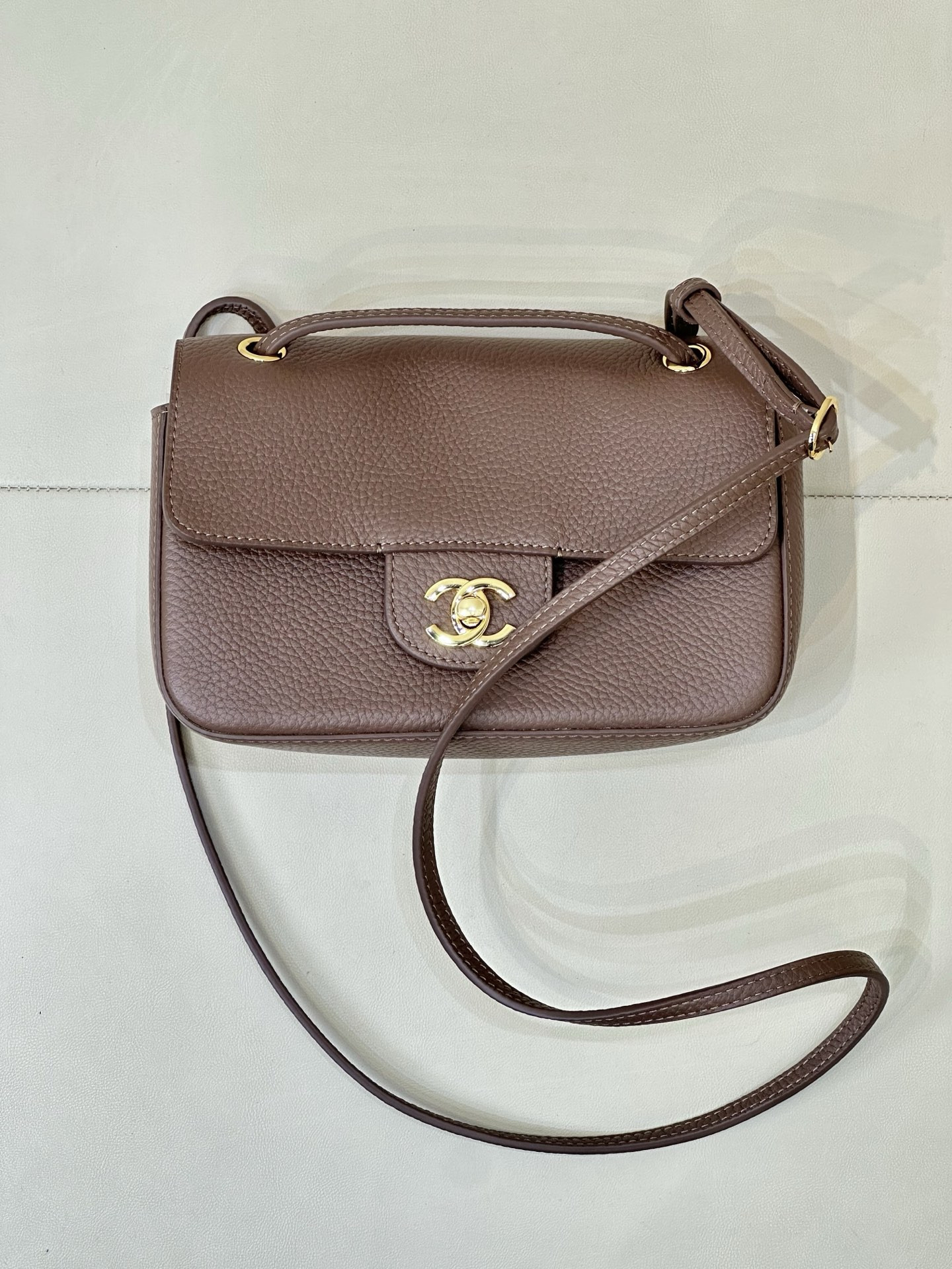 Ch**el Mini Flap Bag Light Gold Hardware AS6573 13x20x6cm