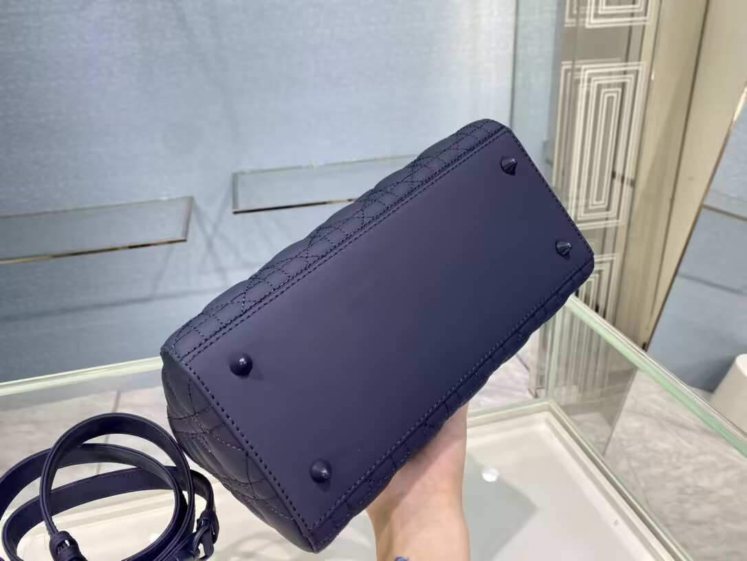 Medium Lady D10r Bag 24 x 20 x 12 cm