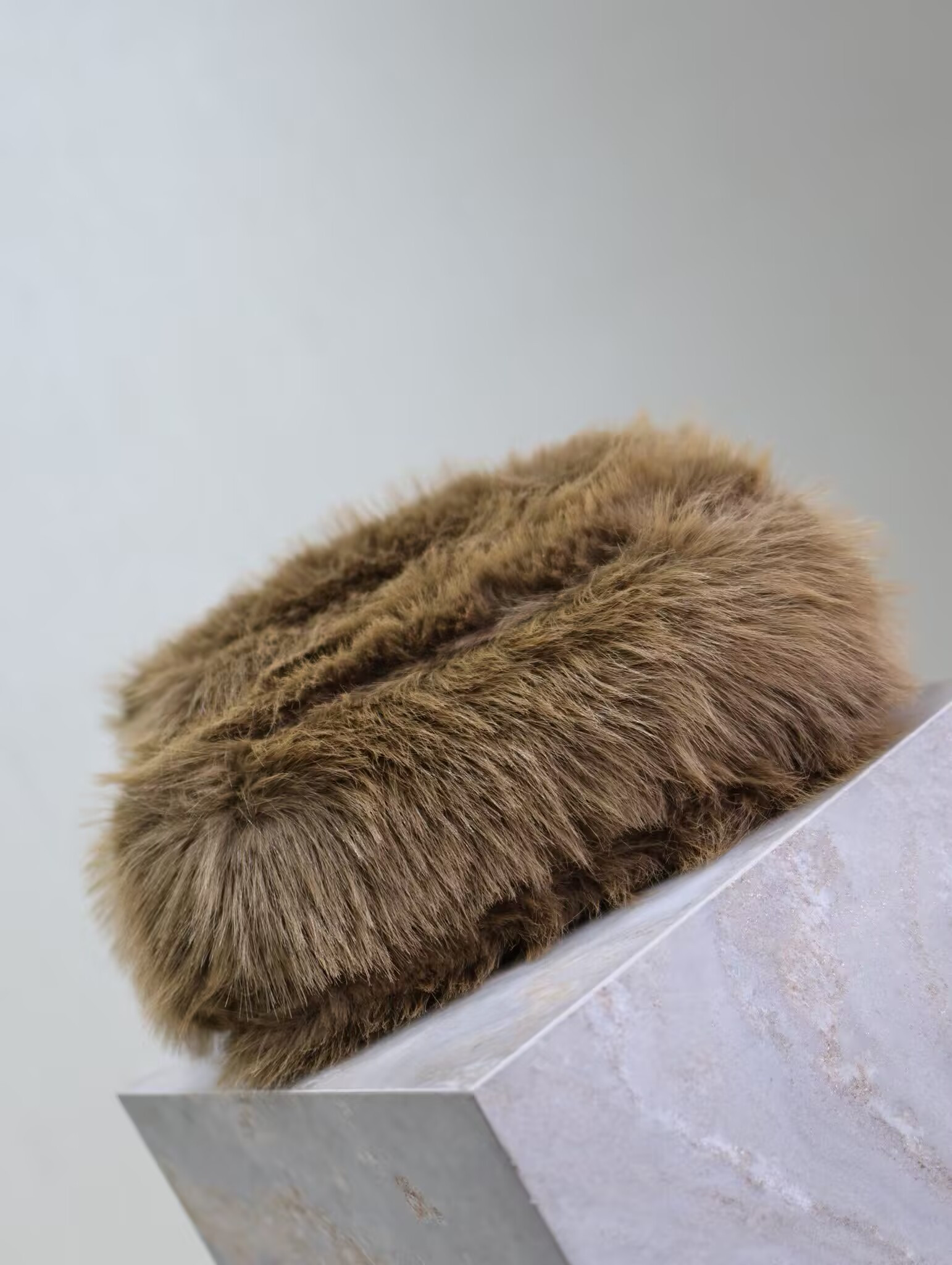 Y51 NIKI Medium IN SHEARLING 28 X 20 X 8.5 CM