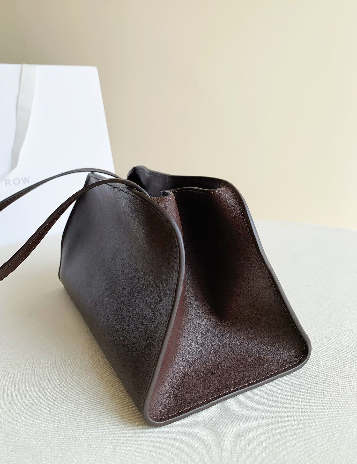 The R0w Peggy Clutch in Leather 28x13x14cm