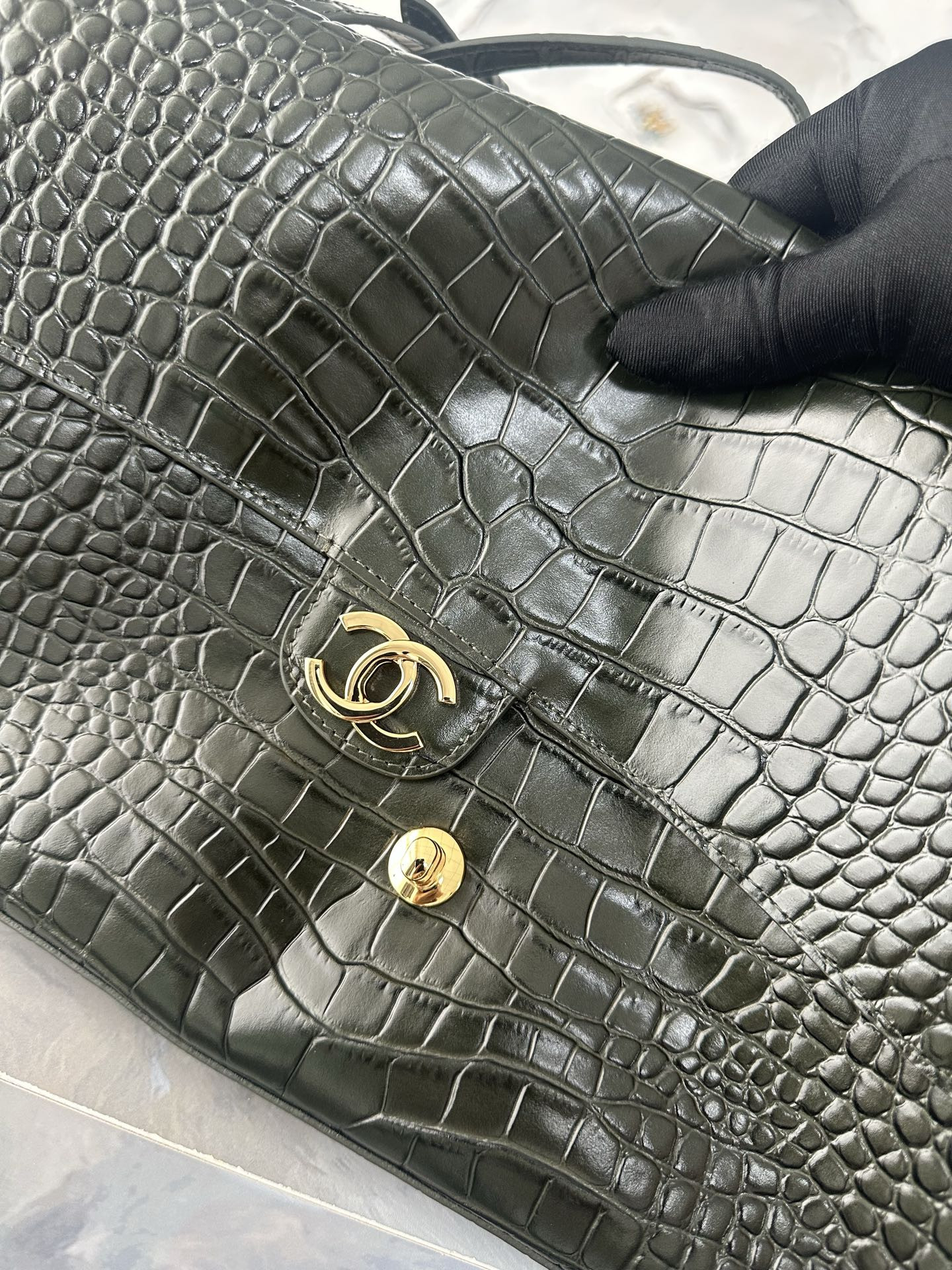 Ch**el Maxi Flap bag Olive Green Gold hardware AS6231 19.5x32x10cm