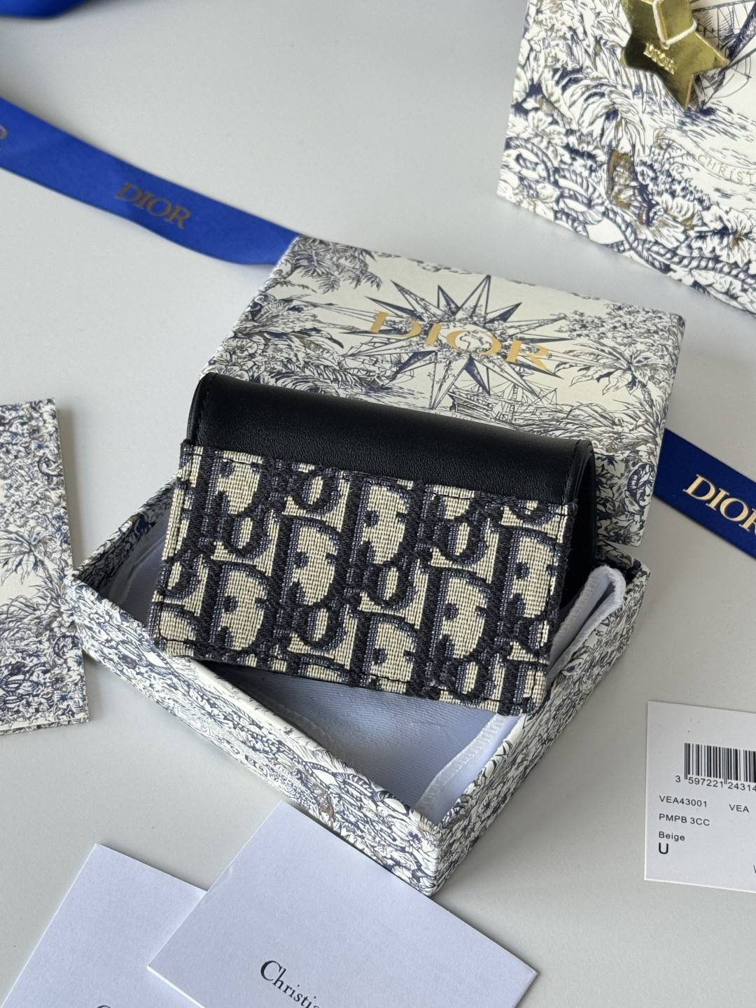 D10r Saddle Bloom Card Holder 11x7.5x3cm