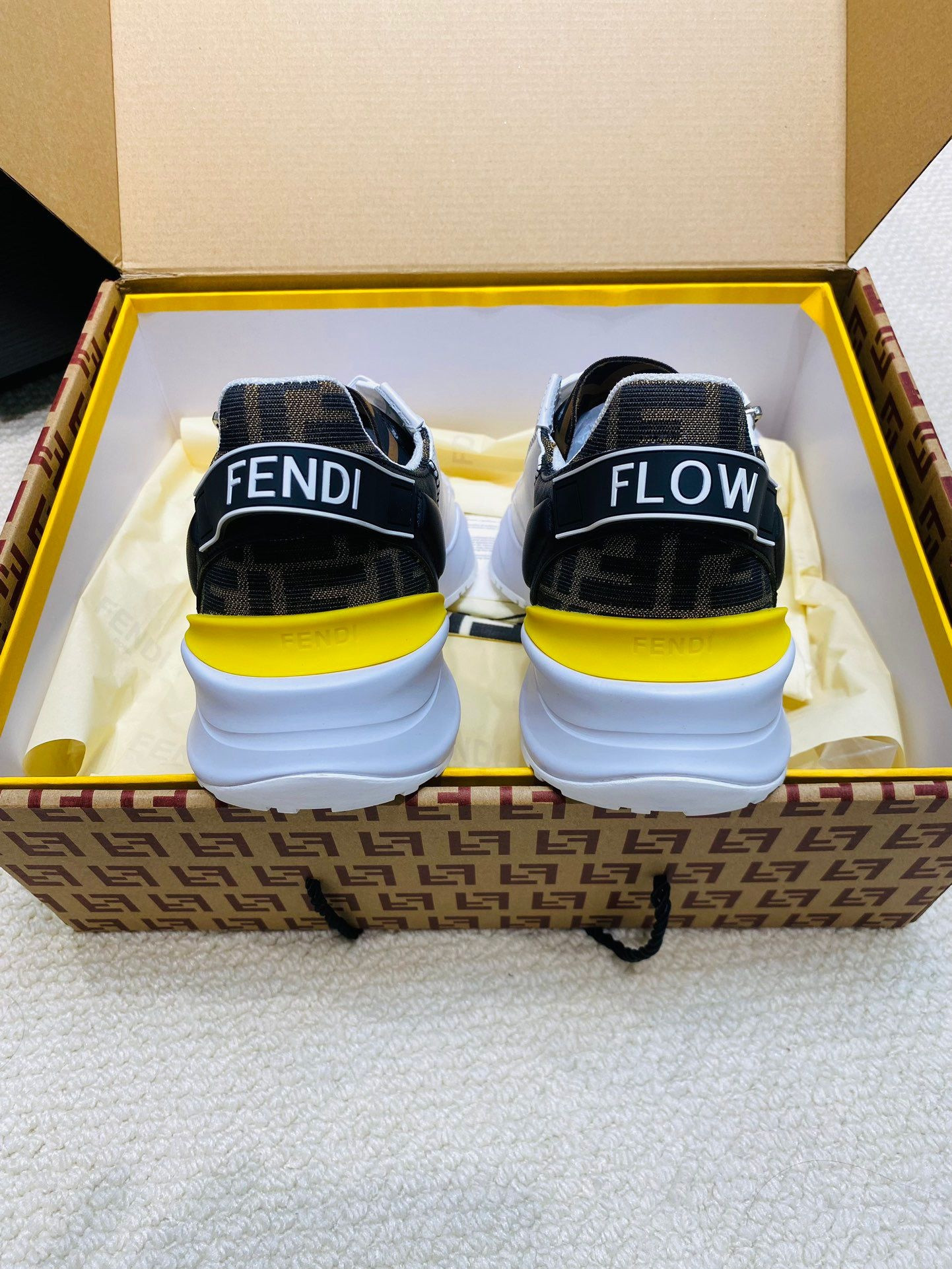 UA F**di Flow Sneaker(Decorative box not included. Photo prop only)