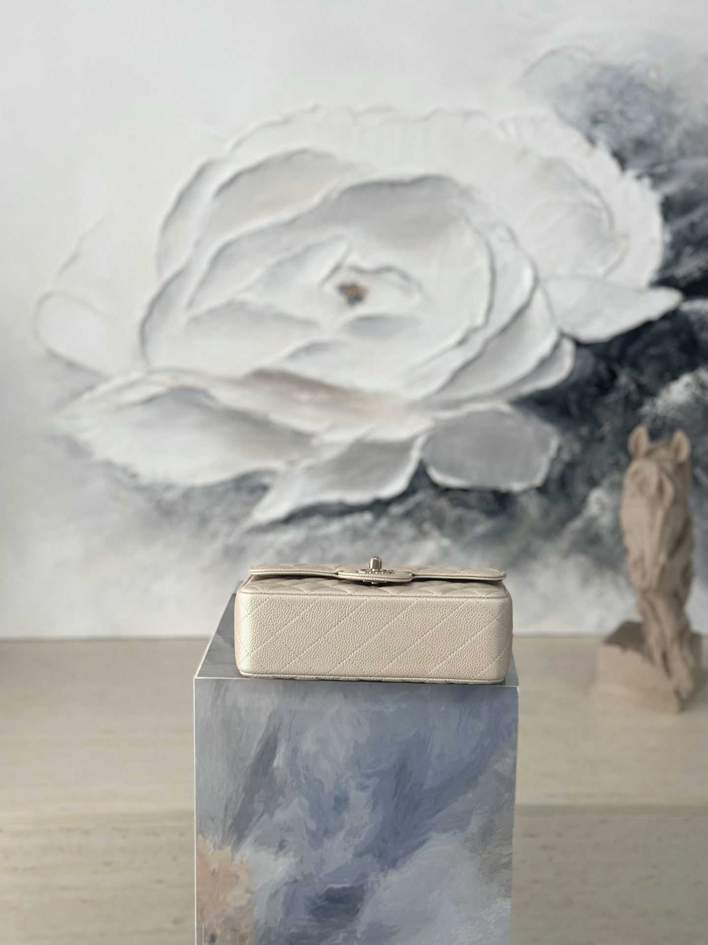 Ch**el Flap Bag Pearlescent Light Beige AS1116 20x12x6cm