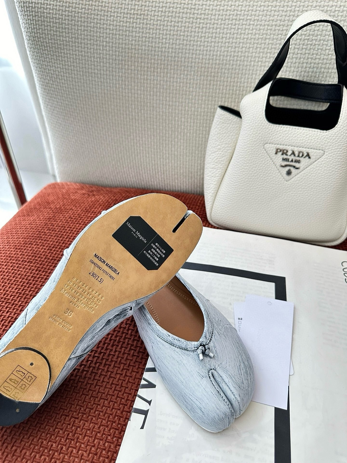 UA Ma1s0n Marg*e1a Tabi Leather Ballet Flats