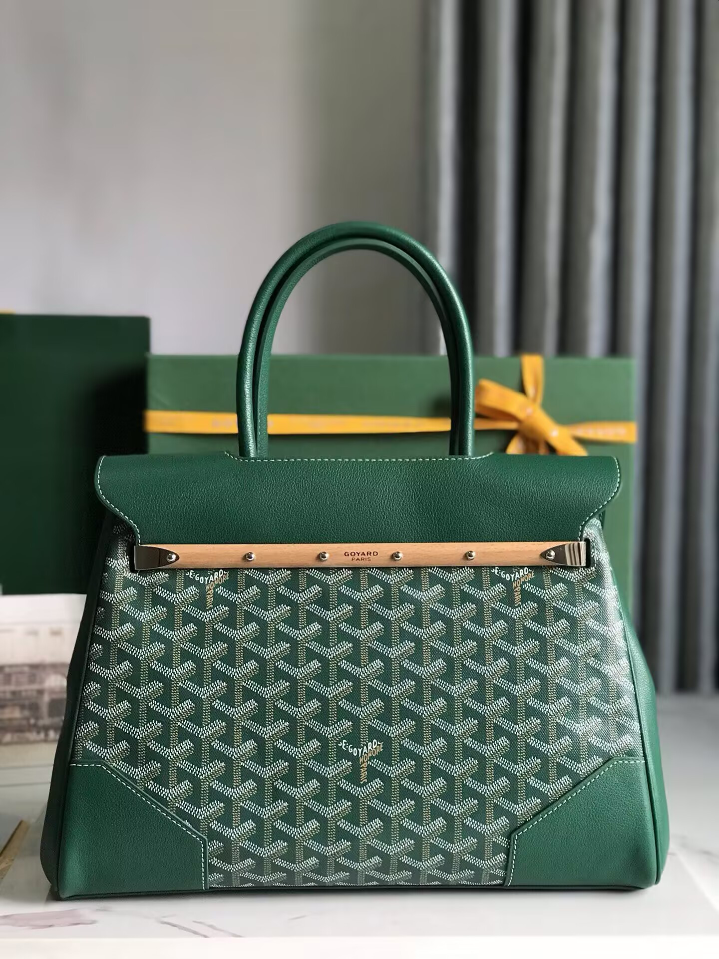 G09ard saigon tote bag 34x18x24cm